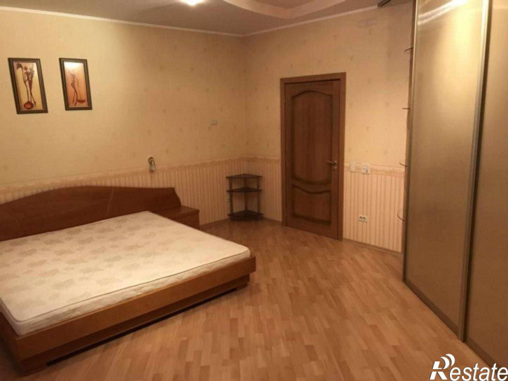5-комн квартира Офицерская ул, 9