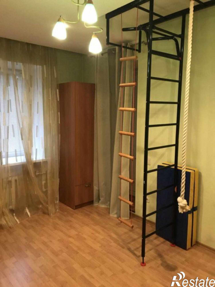 5-комн квартира Офицерская ул, 9