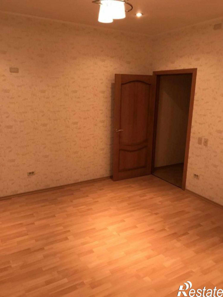 5-комн квартира Офицерская ул, 9