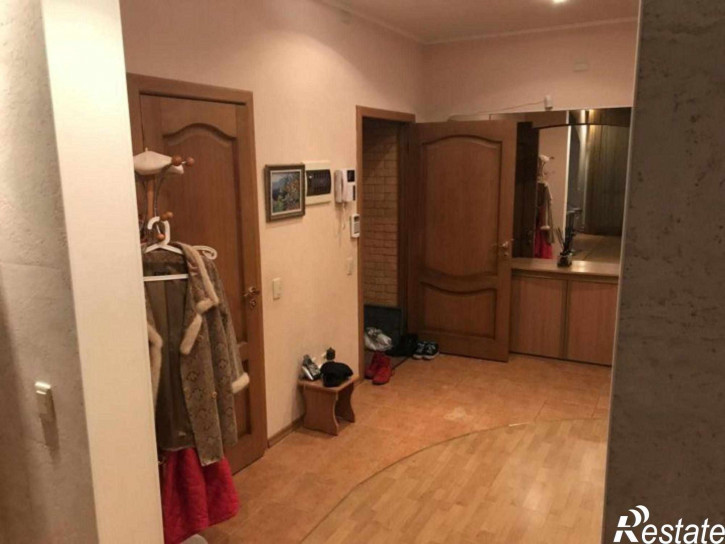 5-комн квартира Офицерская ул, 9