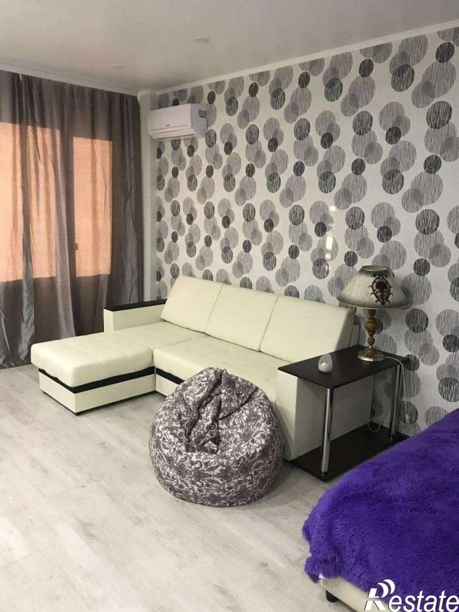 Сдать квартиру за 17 000 рублей на Гастелло улица, 35