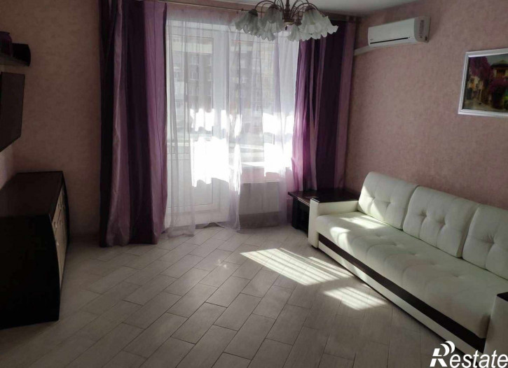 2-комн квартира Гагарина улица, 32