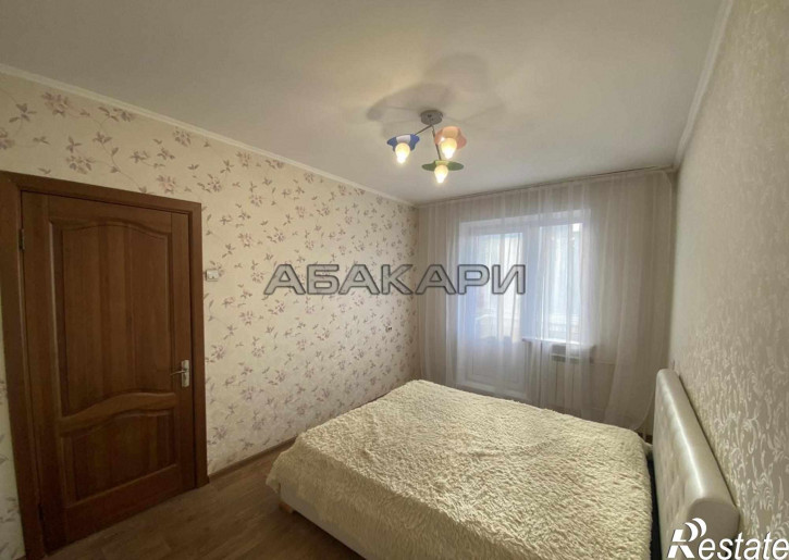 2-комн квартира улица Менжинского, 12Б