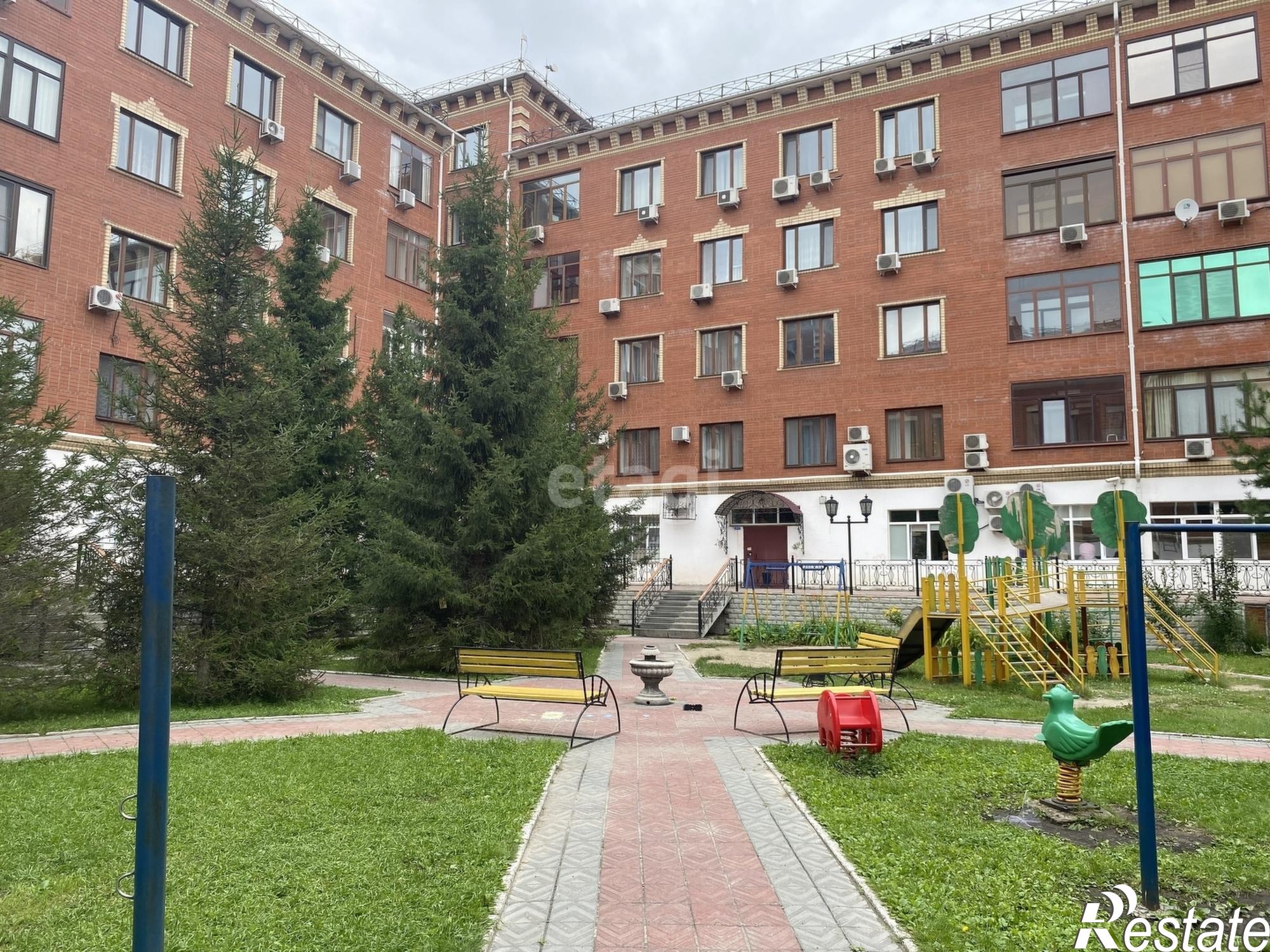 Купить квартиру за 38 000 000 рублей на Володарского, 17