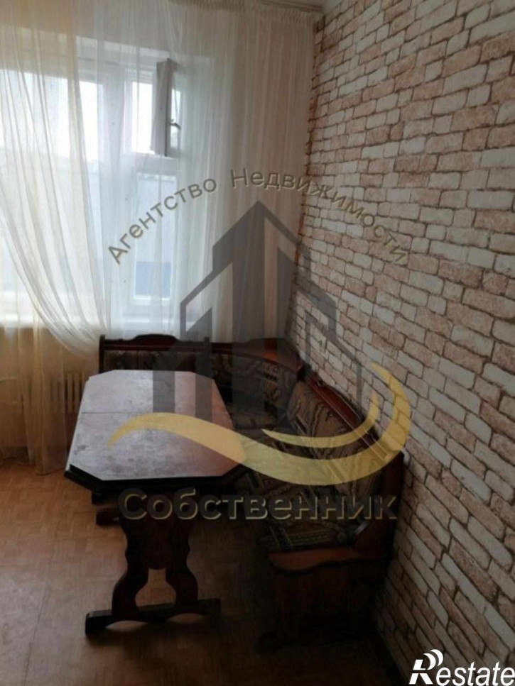 2-комн квартира Зеленый Лог мкр, 1а