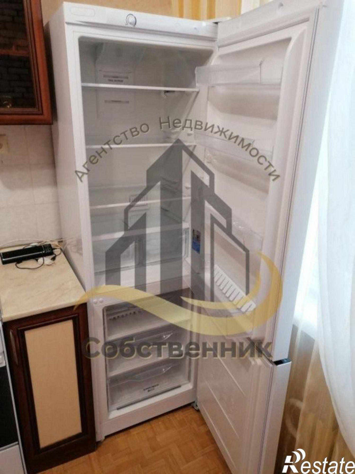 2-комн квартира Зеленый Лог мкр, 1а