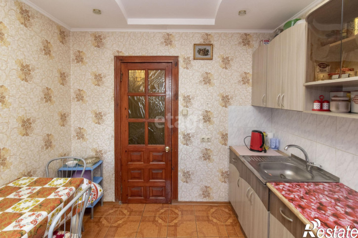 3-комн квартира Первомайская, 6а
