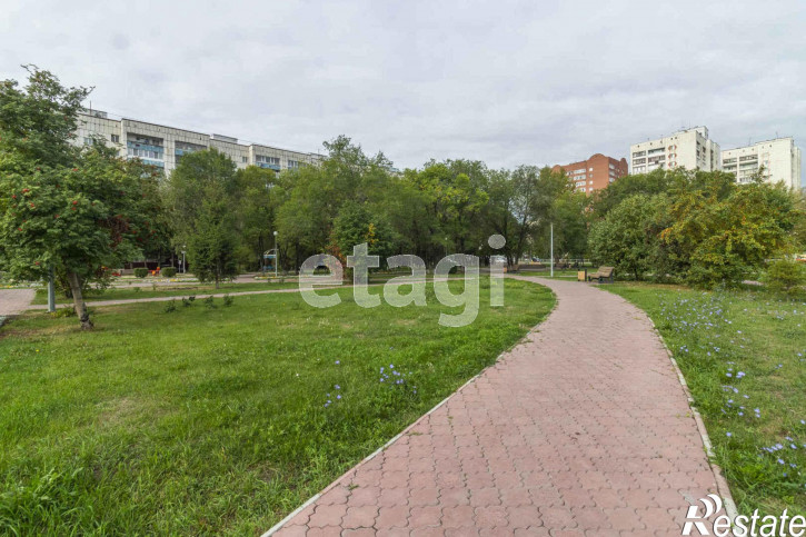 2-комн квартира Олимпийская, 36