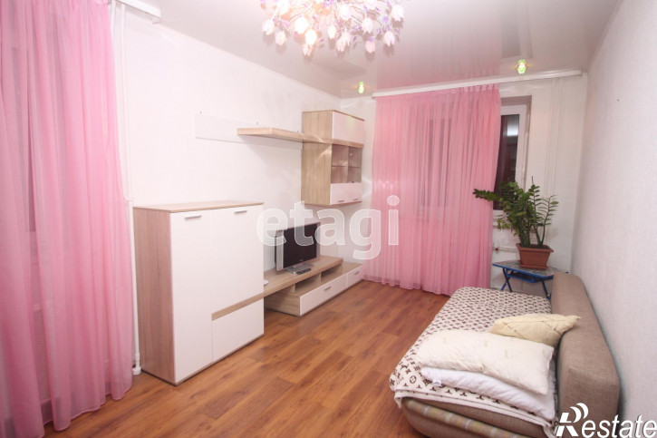 2-комн квартира Муравленко, 13