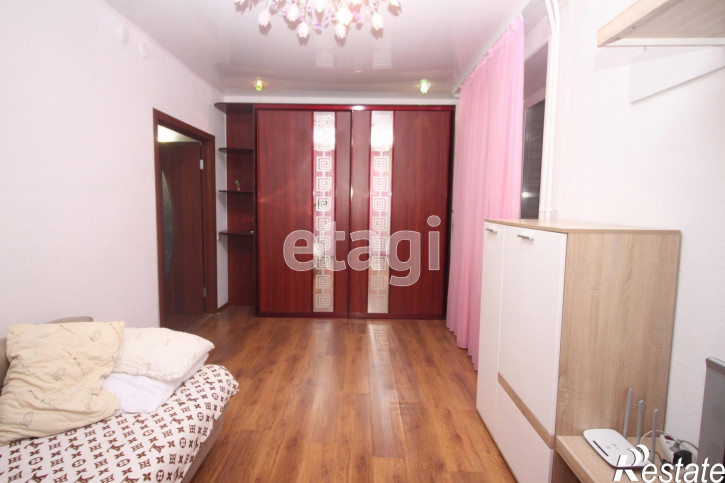 2-комн квартира Муравленко, 13