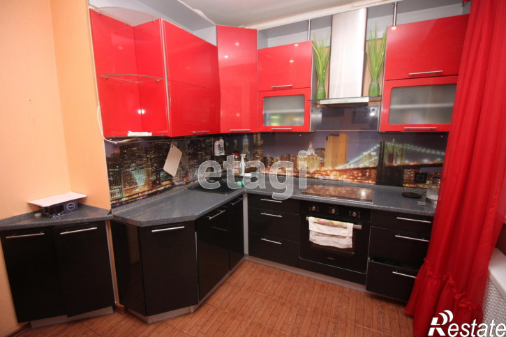 2-комн квартира Муравленко, 13