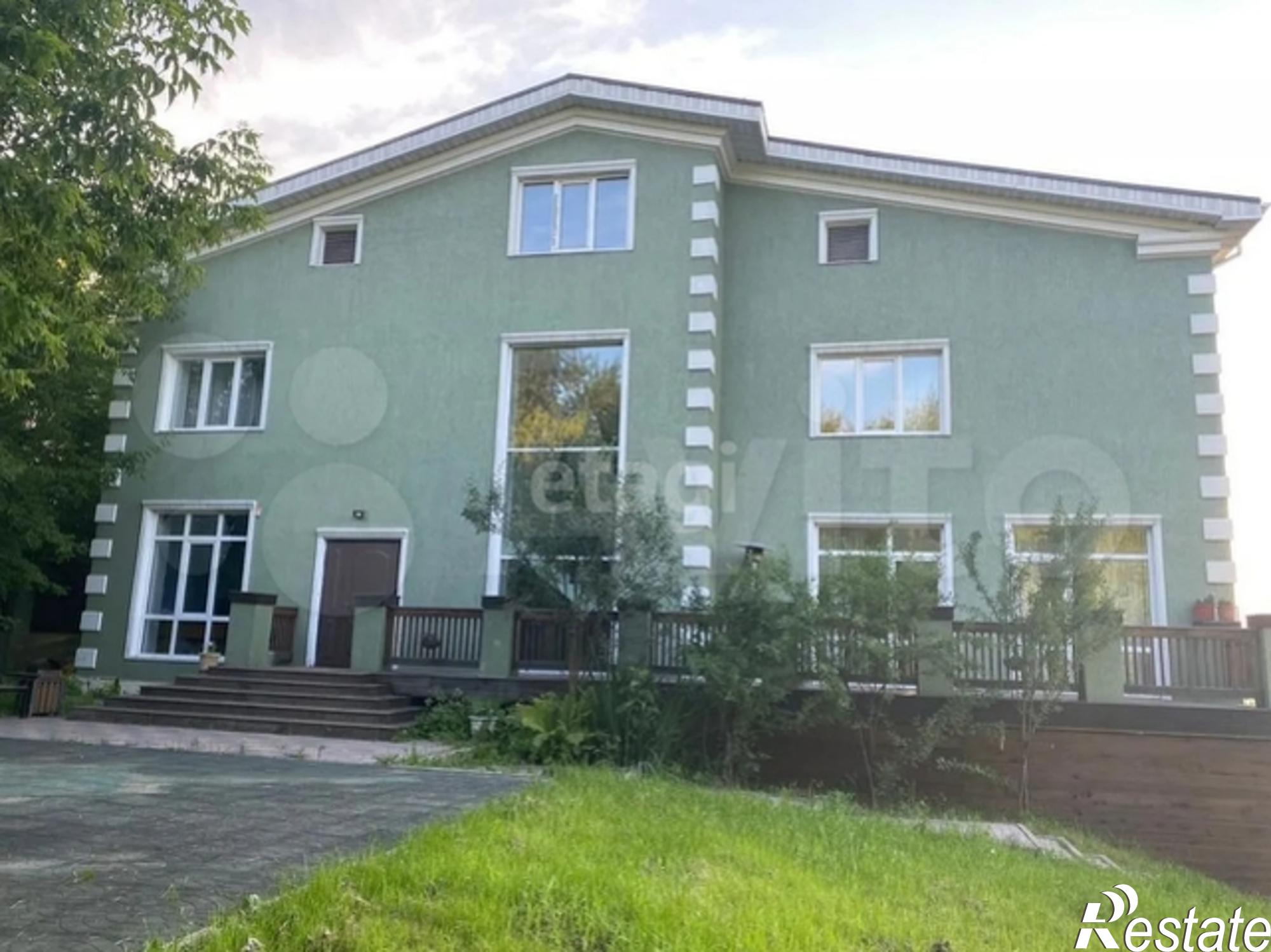 Купить дачу, дом, коттедж за 25 000 000 рублей на Свободный проспект