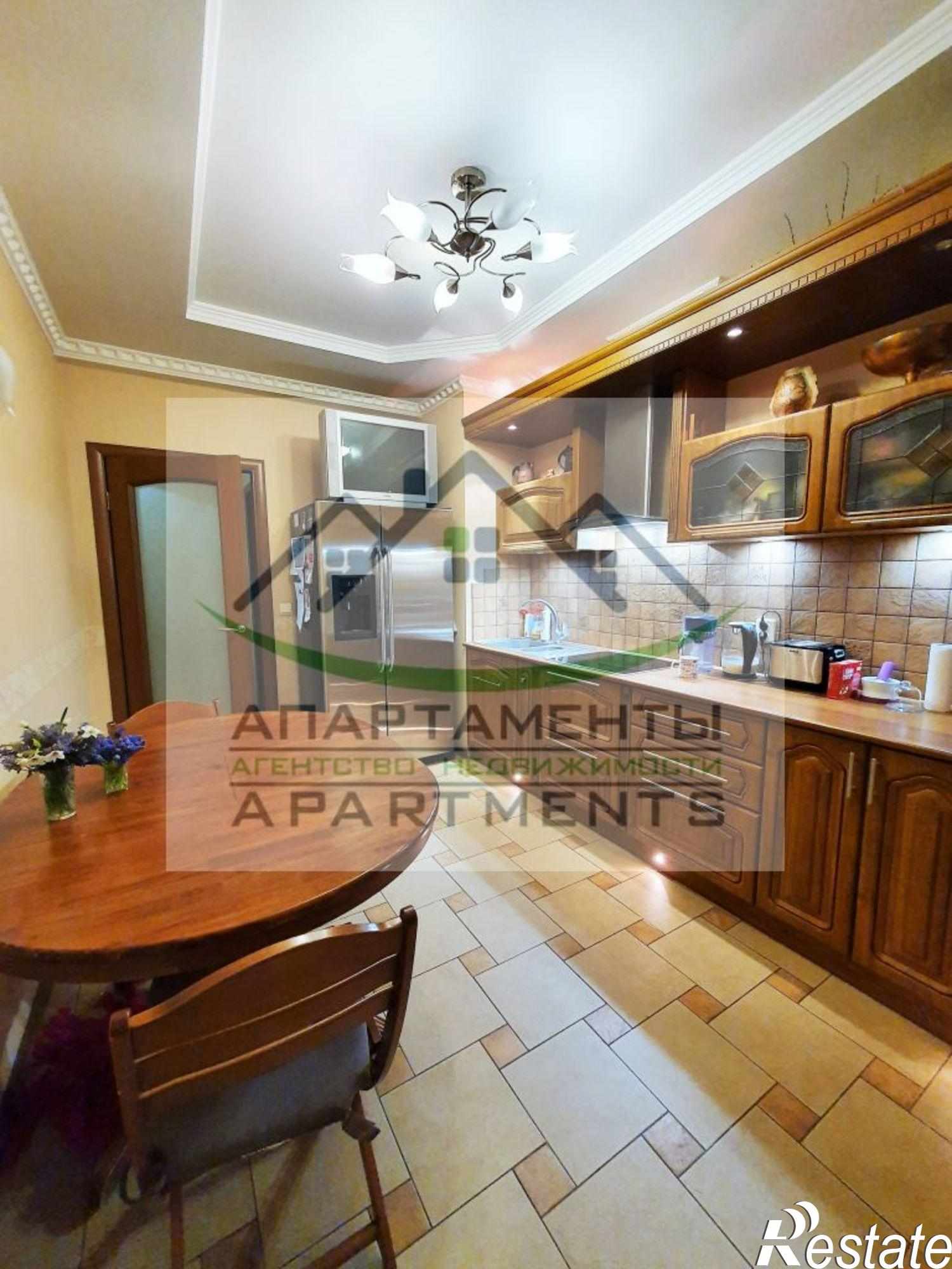 Купить квартиру за 10 200 000 рублей на Нежнова ул, 21к2