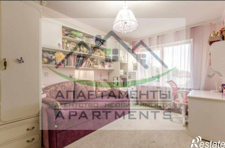 3-комн квартира Нежнова ул, 21к2