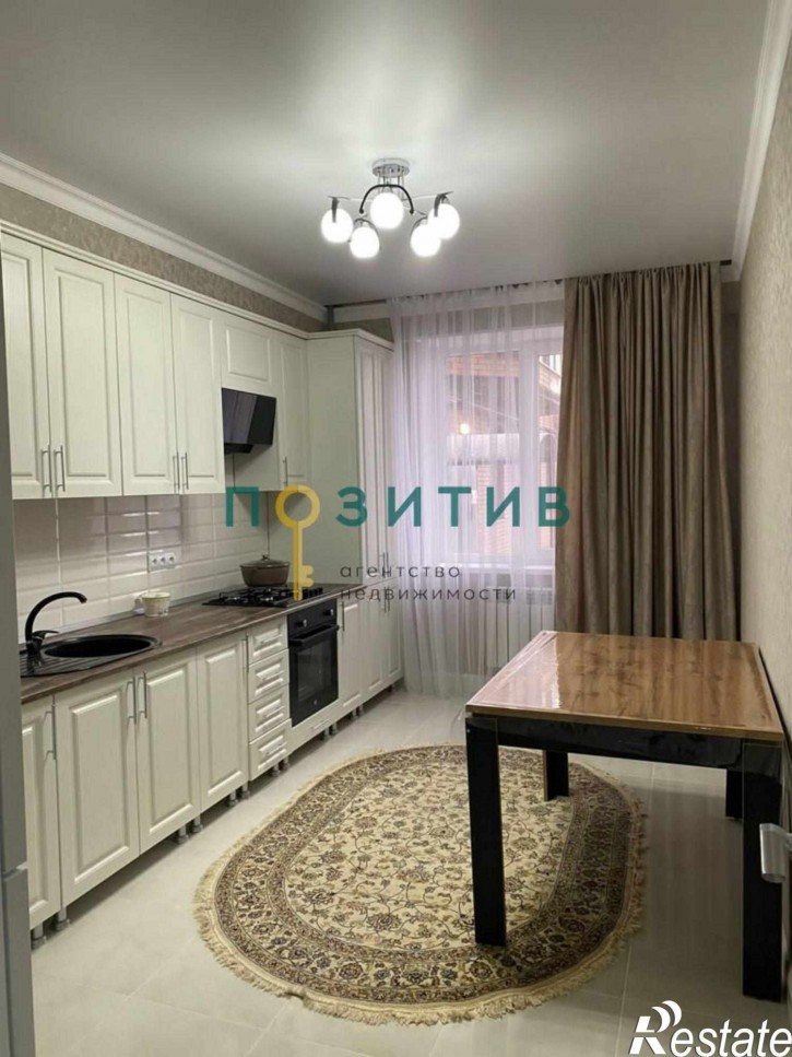 2-комн квартира Адмиральского ул, 1а