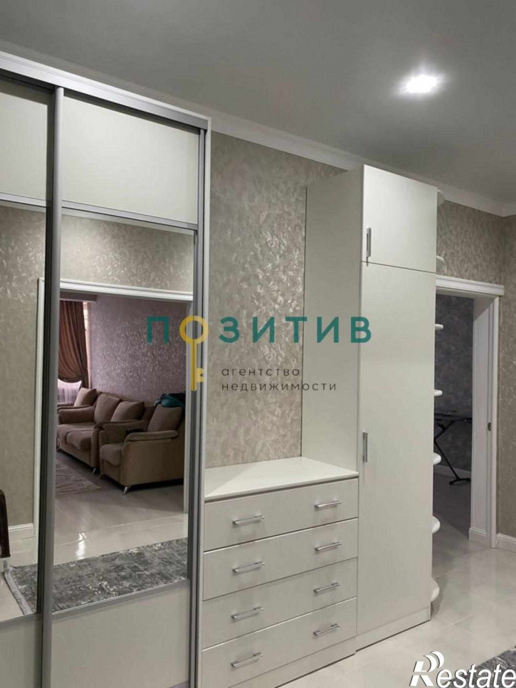 2-комн квартира Адмиральского ул, 1а