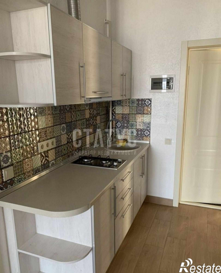 2-комн квартира Войкова ул, 25