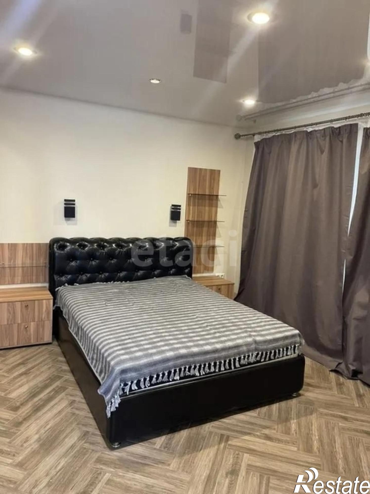 Купить дачу, дом, коттедж за 15 000 000 рублей на Array