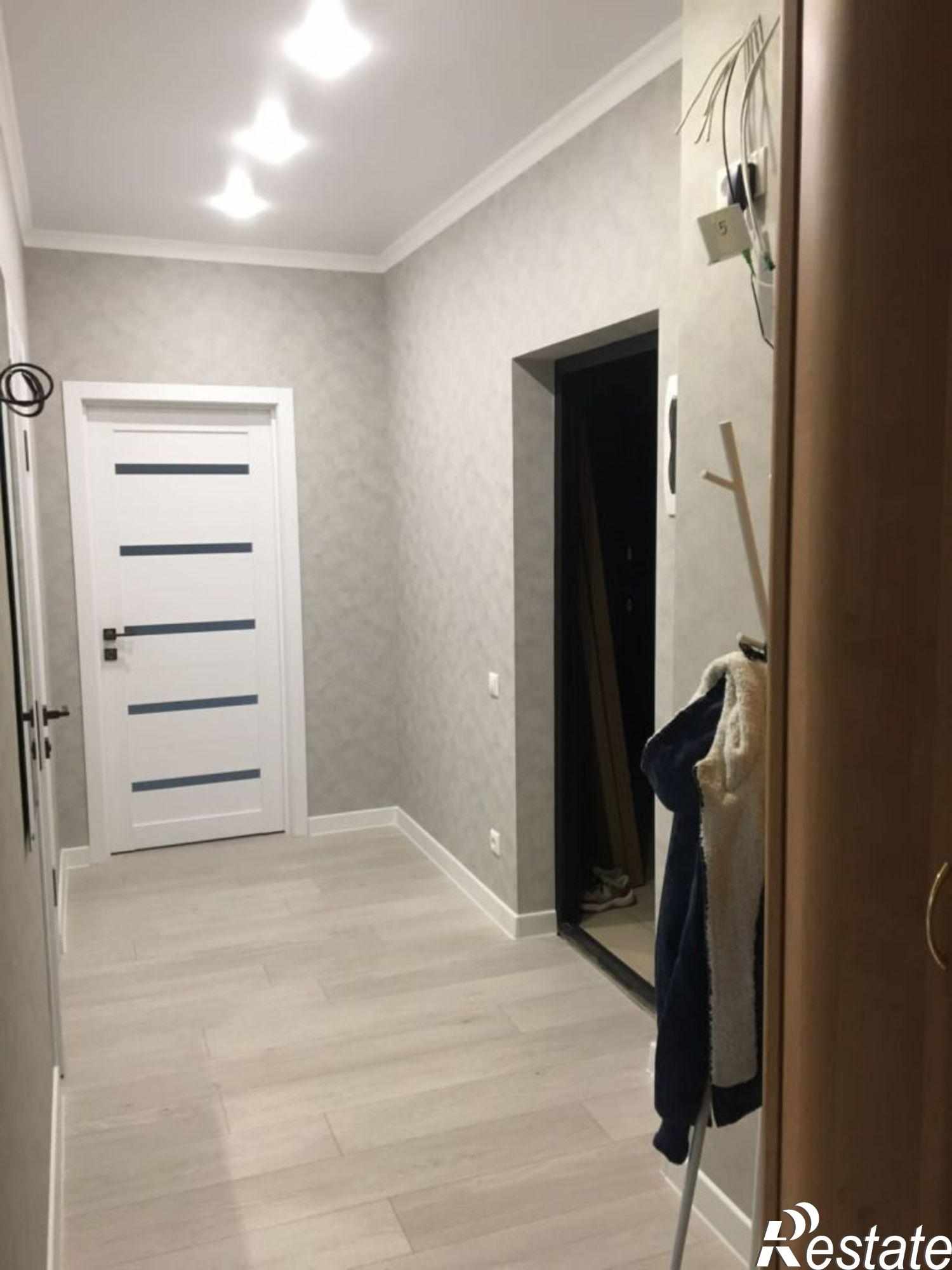 Сдать квартиру за 25 000 рублей на Комсомольская ул, 131а