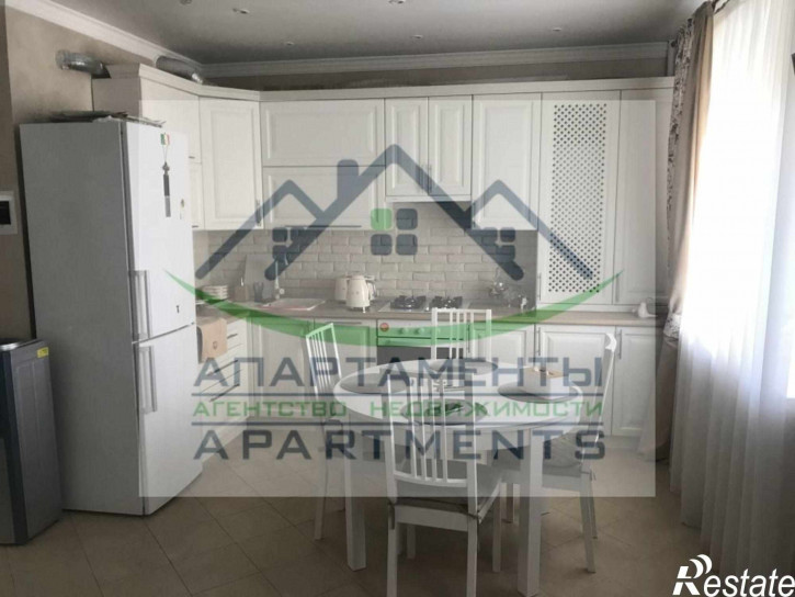 3-комн квартира Булгакова ул, 5