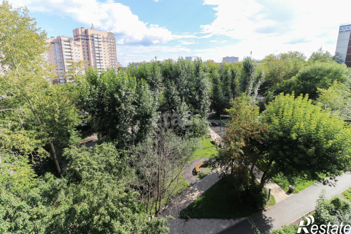 3-комн квартира Амурская, 68