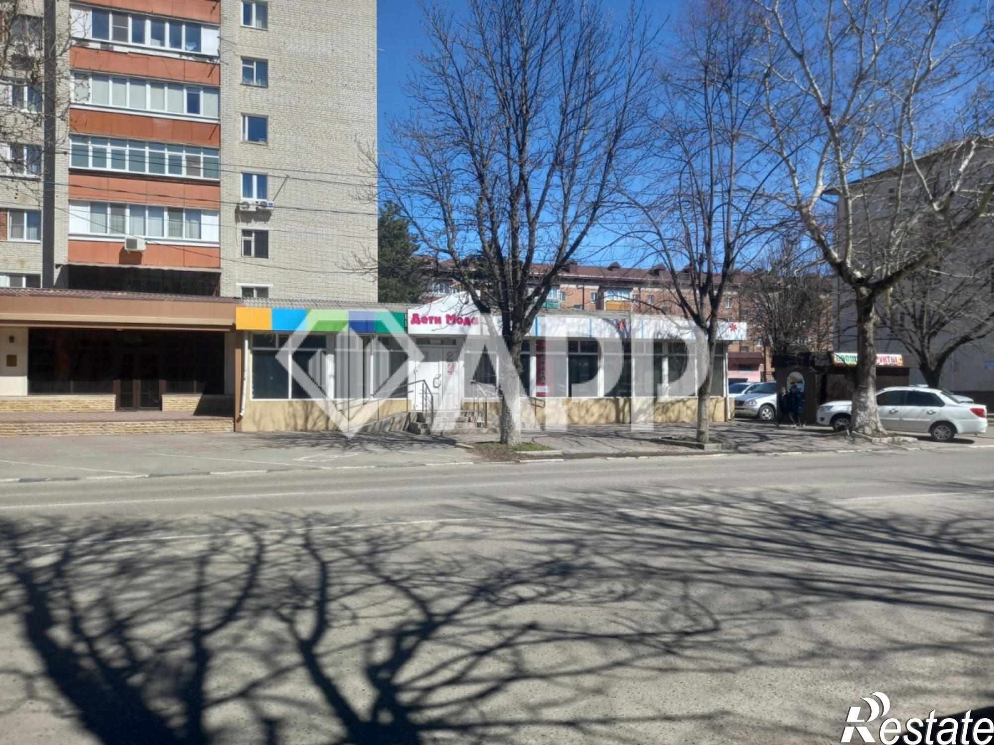 Сдать торговое помещение за 135 000 рублей на ул Ефремова, 133