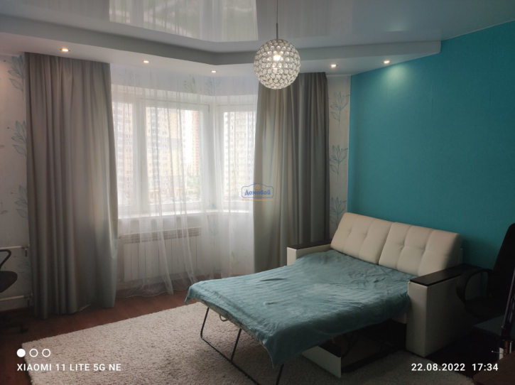 3-комн квартира Фомушина ул., 8к1