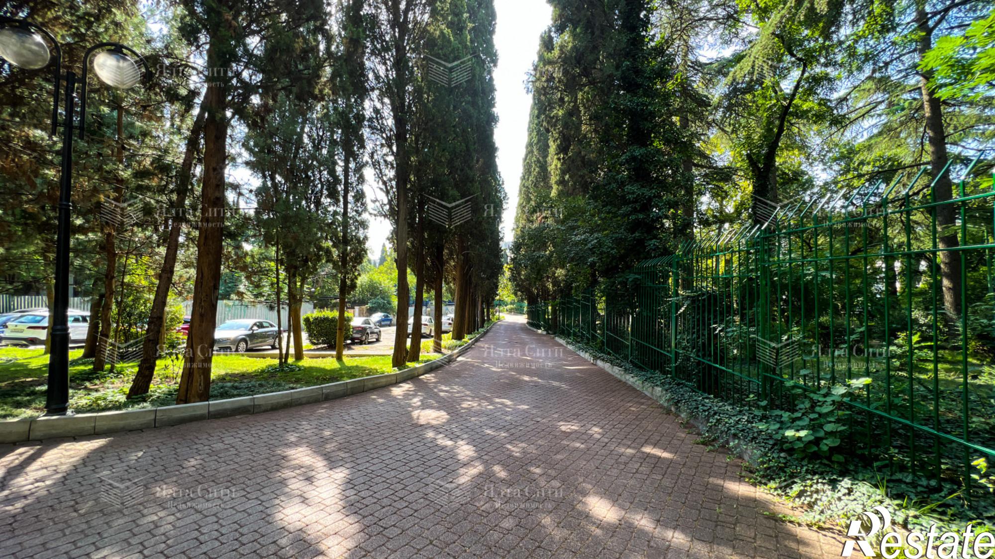 Купить квартиру за 27 115 800 рублей на Ломоносова ул., 25