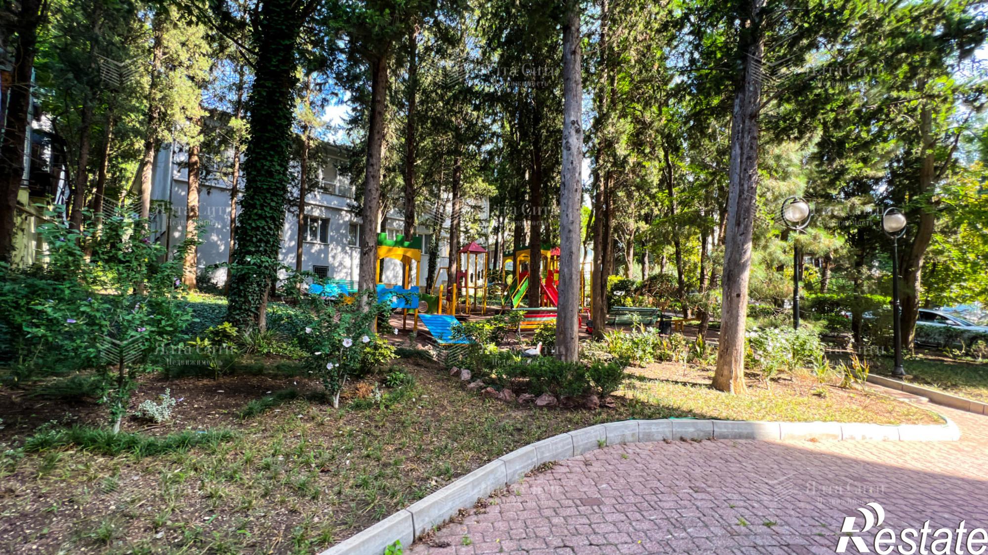 Купить квартиру за 27 115 800 рублей на Ломоносова ул., 25