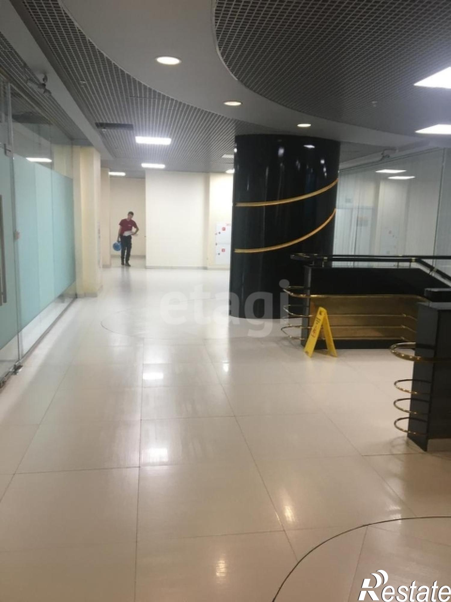 Купить офис, помещение под офис за 11 700 000 рублей на улица Молокова