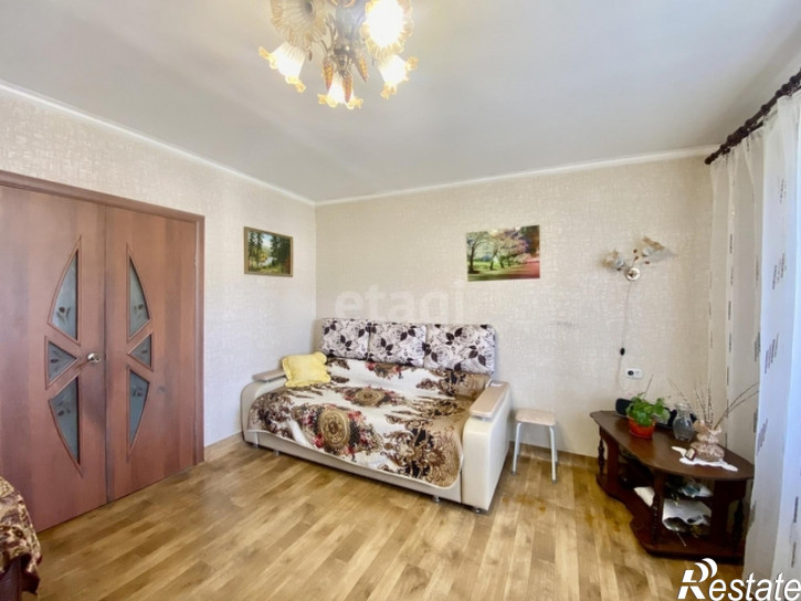 3-комн квартира улица Чкалова