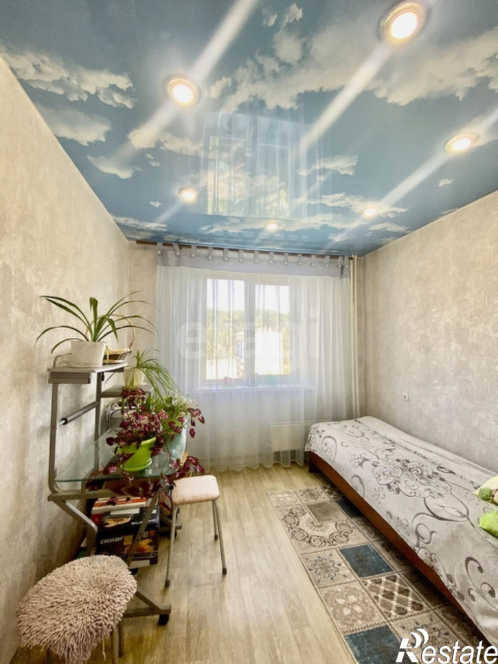 3-комн квартира улица Чкалова