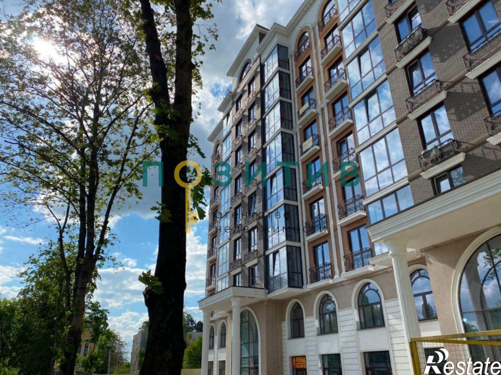 Купить квартиру за 12 000 000 рублей на Пастухова ул, 38