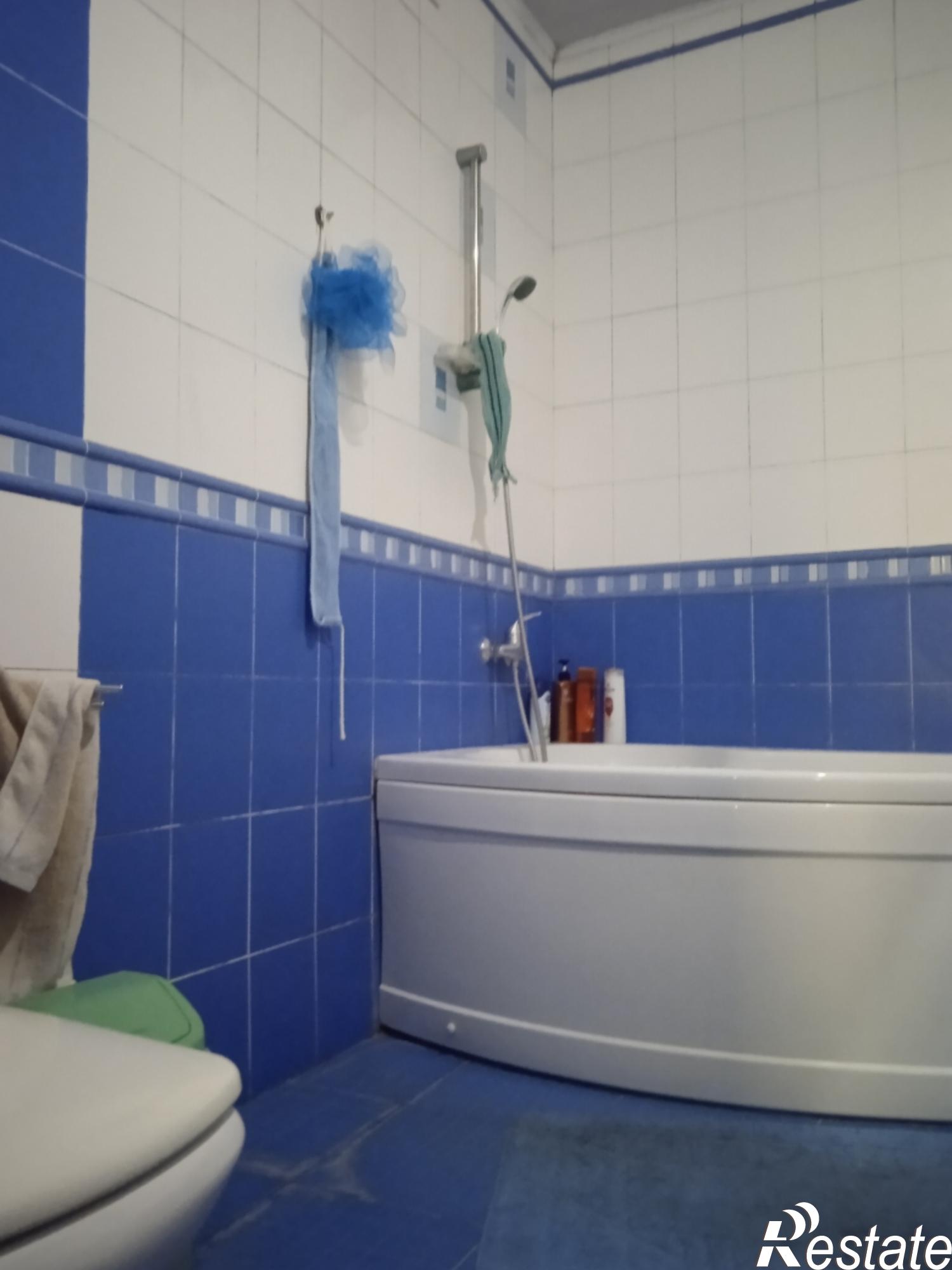 Купить дачу, дом, коттедж за 24 150 000 рублей на Константинопольская улица, 35