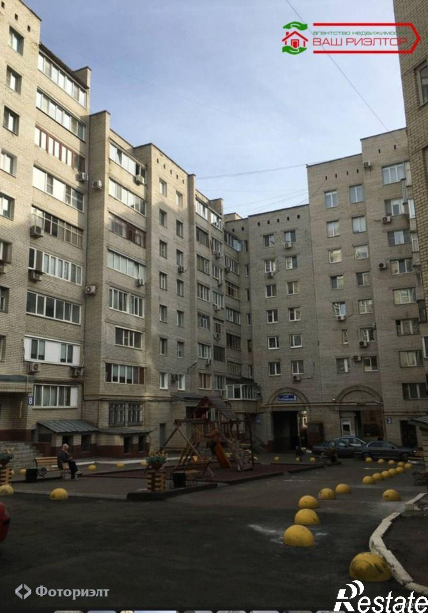 Купить квартиру за 10 000 000 рублей на Обуховский пер, 13/19