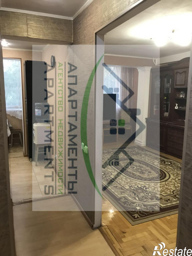 4-комн квартира Бутырина ул, 1