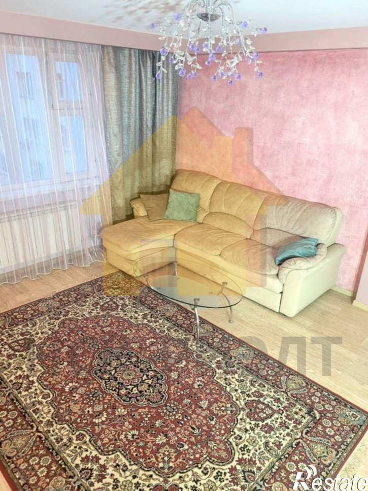 3-комн квартира мкр. Горский,53
