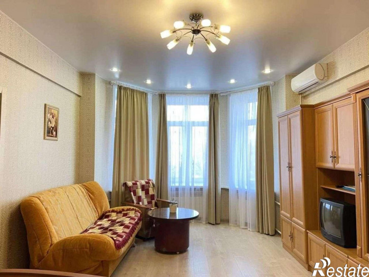 2-комн квартира Волжский проспект, 37