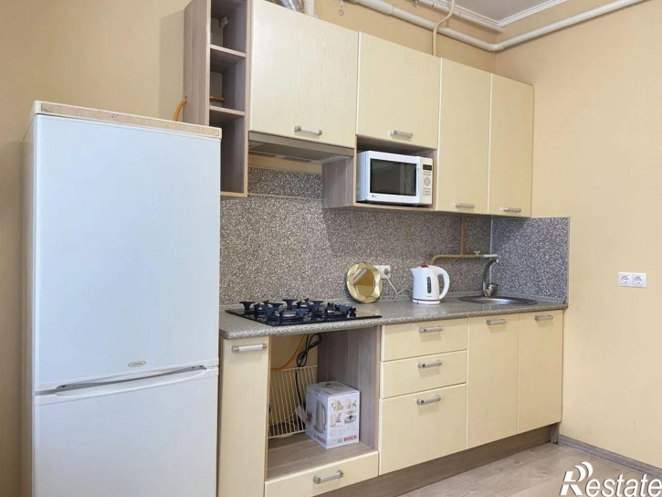 2-комн квартира Волжский проспект, 37
