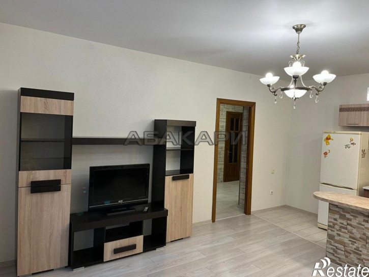 2-комн квартира улица Молокова, 1к1