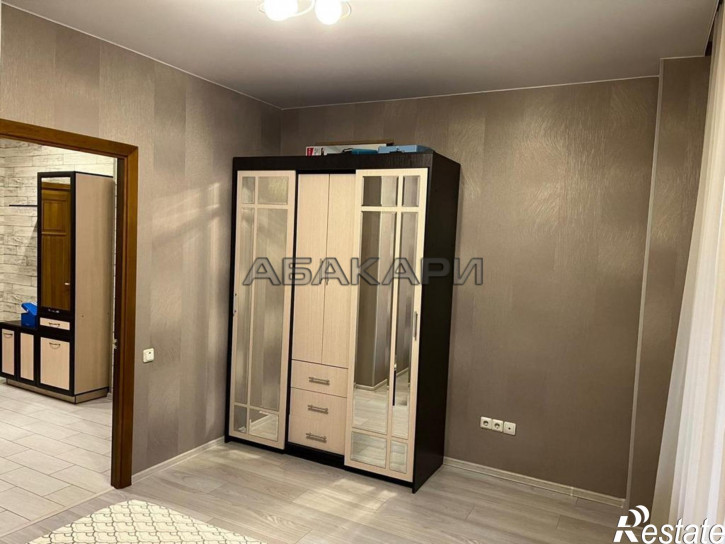 2-комн квартира улица Молокова, 1к1