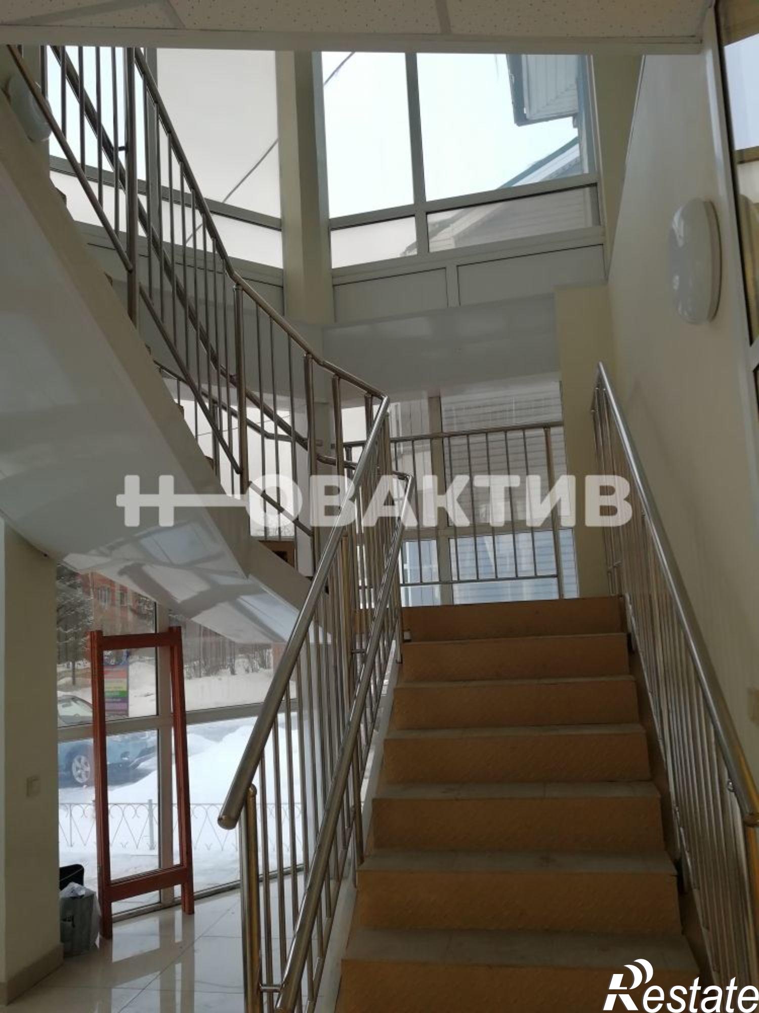 Купить торговое помещение за 14 000 000 рублей на улица Островского, 78