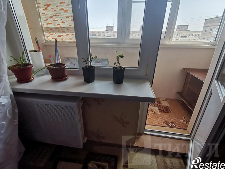 3-комн квартира Орджоникидзе, Конституционная