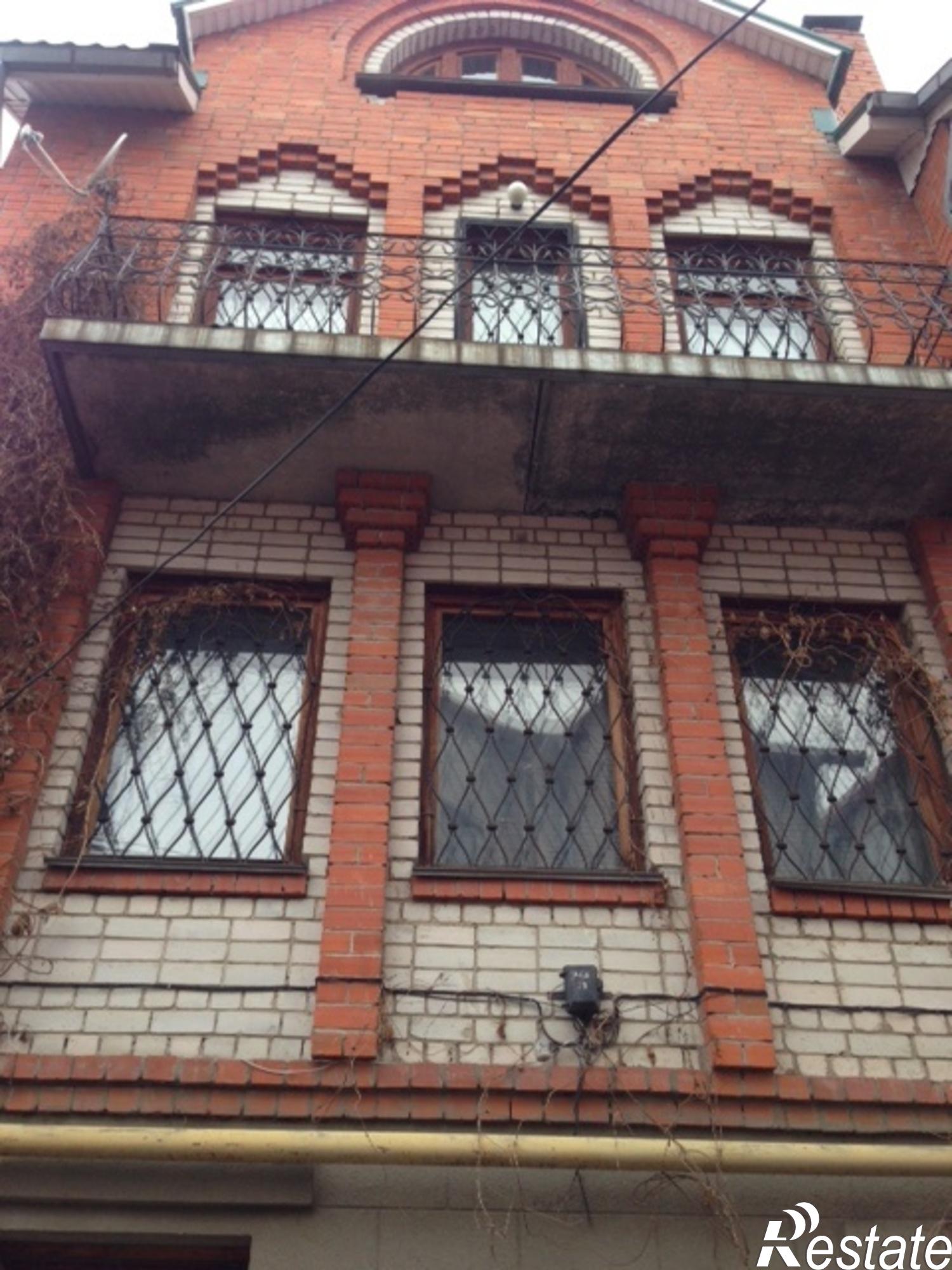 Купить дачу, дом, коттедж за 17 000 000 рублей на Короленко ул., 33а