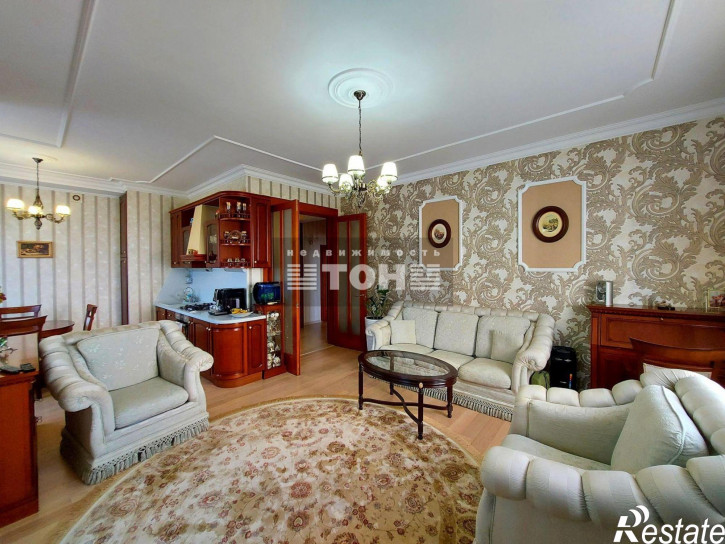 3-комн квартира ул. Новороссийская, 62