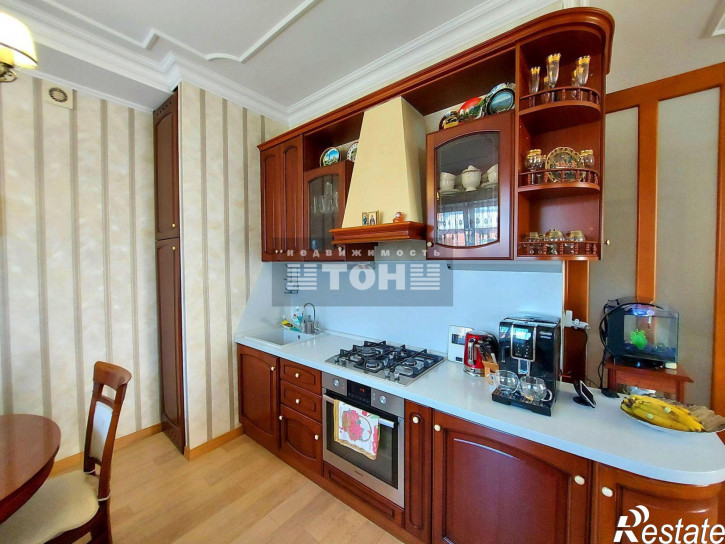 3-комн квартира ул. Новороссийская, 62