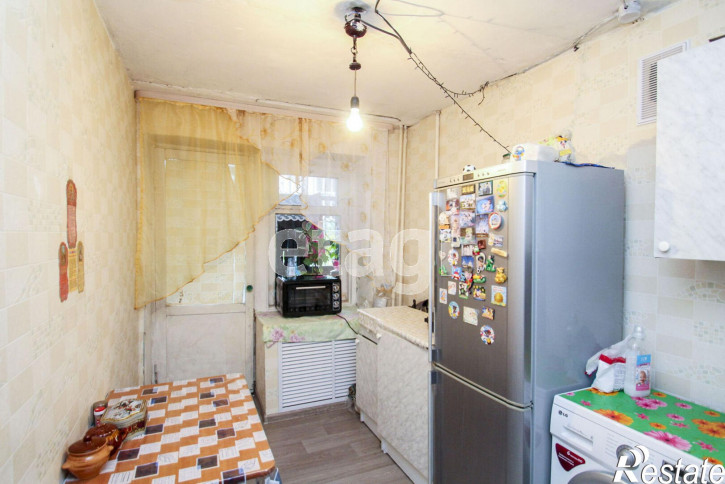 2-комн квартира Пражская (Строителей), 34