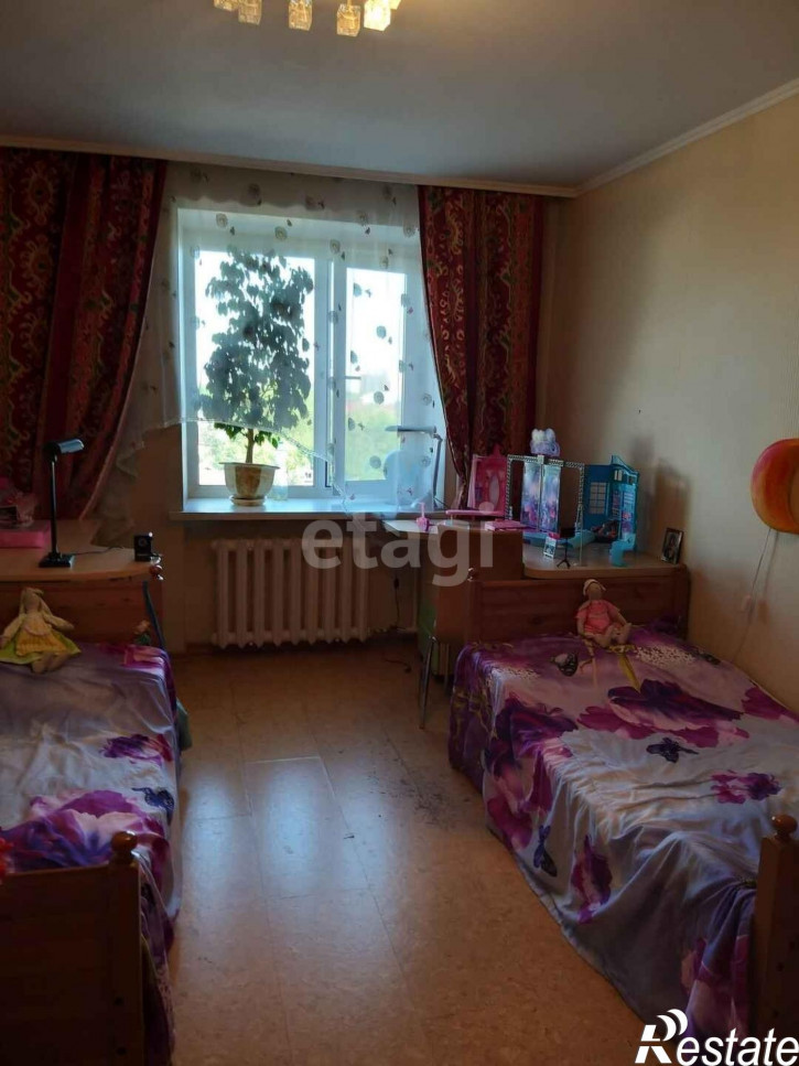 4-комн квартира Волгоградская, 67