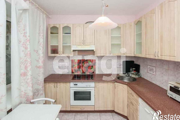 3-комн квартира Достоевского, 9
