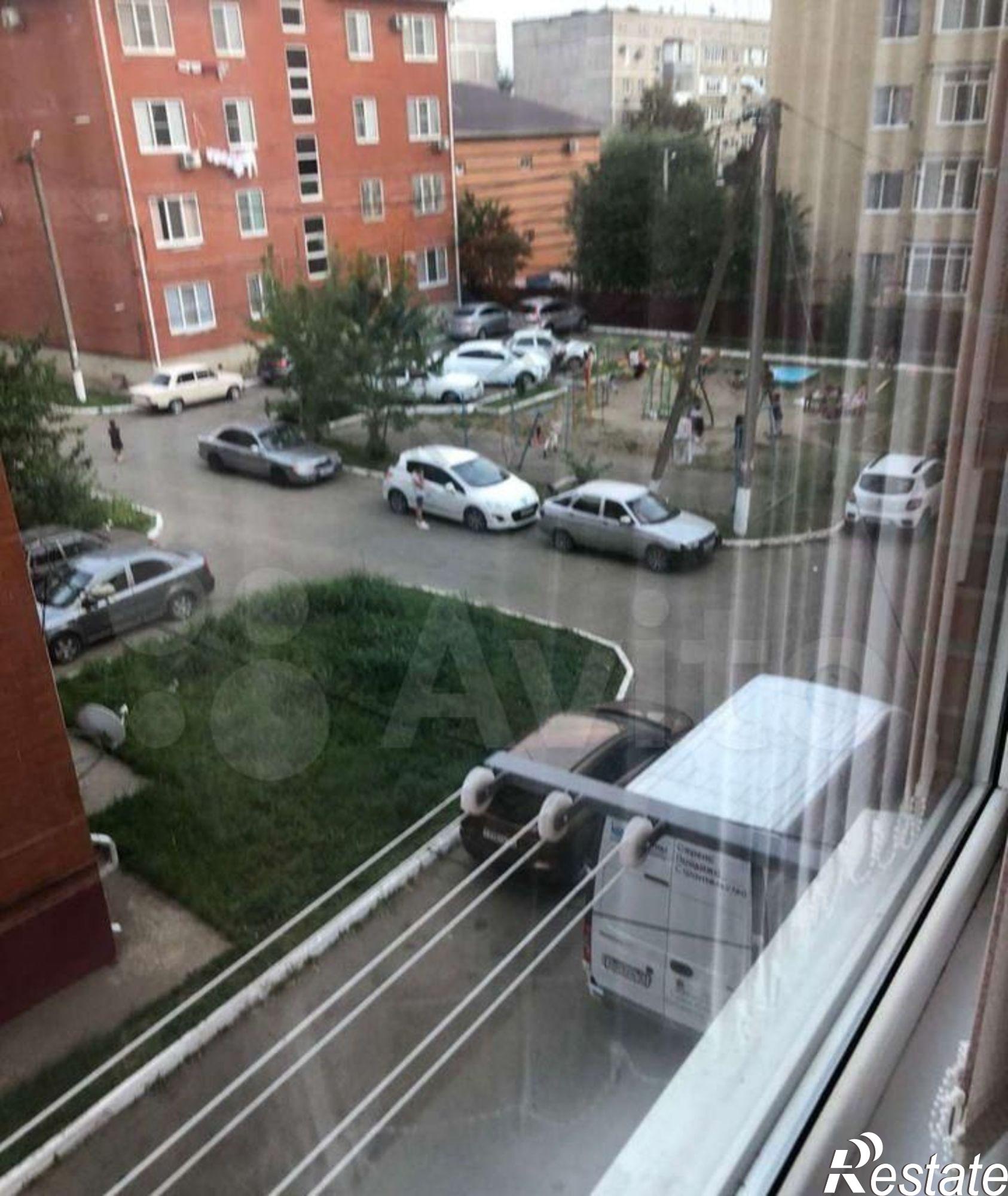 Купить квартиру за 3 700 000 рублей на Калинина ул, 81/к2
